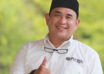 Ketua PWI Riau, H Zulmansyah Sekedang