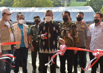 Gubri resmikan mal vakinasi dan imunisasi Provinsi Riau.