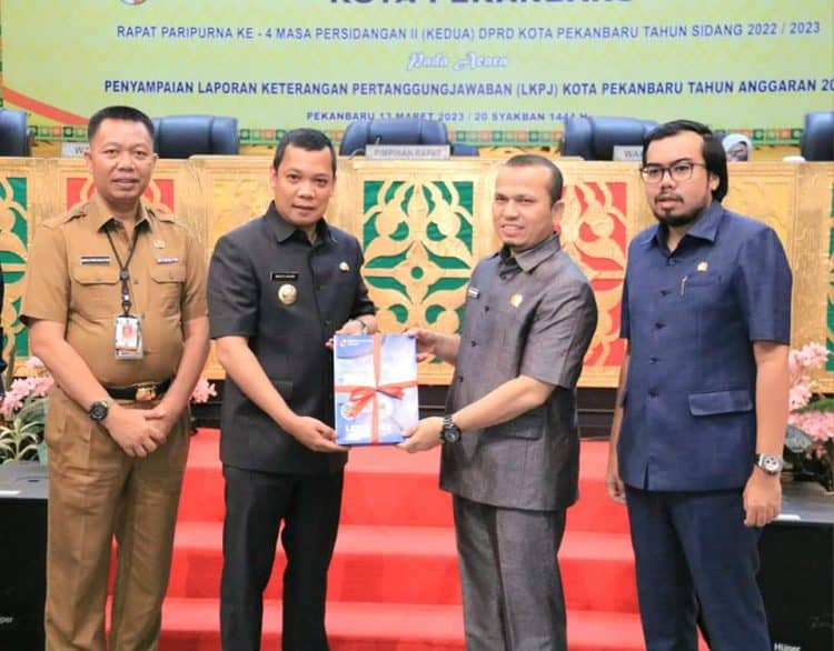 DPRD Kota Pekanbaru melaksanakan rapat paripurna Laporan Keterangan Pertanggungjawaban (LKPJ) Kota Pekanbaru