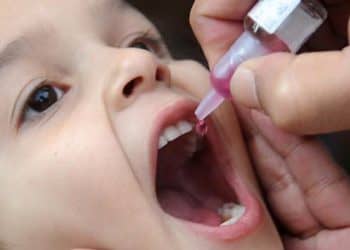 Imunisasi polio massal