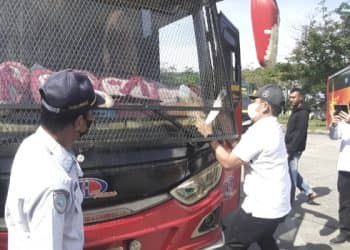 pemeriksaan kelayakan angkutan umum