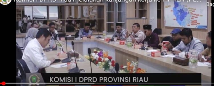 Suasana pertemuan saat kunjungan insidentil DPRD Riau ke PT PLN WRKR