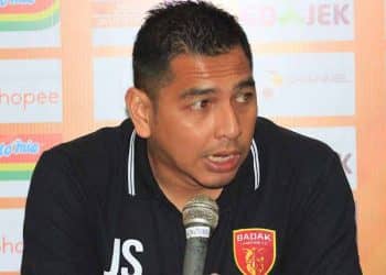 PSPS Riau Tunjuk Jan Saragih Jadi Pelatih Kepala, Fans: Badak Lampung Ancur Dilatih Beliau