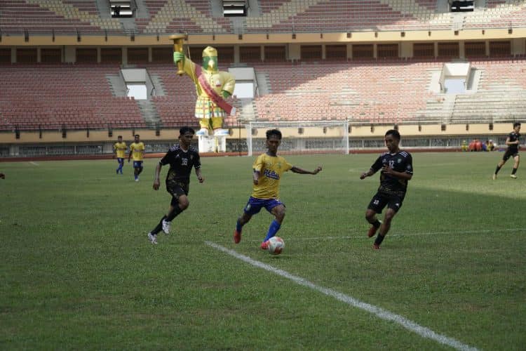 Pertandingan sengit antara Tim Porwil Provinsi Riau dan Tim Porwil Provinsi Bengkulu berakhir dengan kemenangan bagi Tim Riau dengan skor telak 5-0.