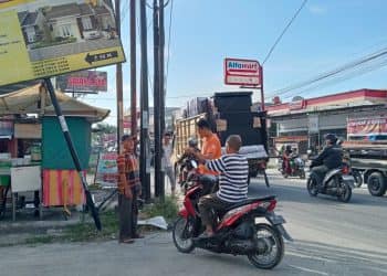 Kekesalan Warga Pekanbaru Memuncak, Kabel Fiber Dipotong Warga