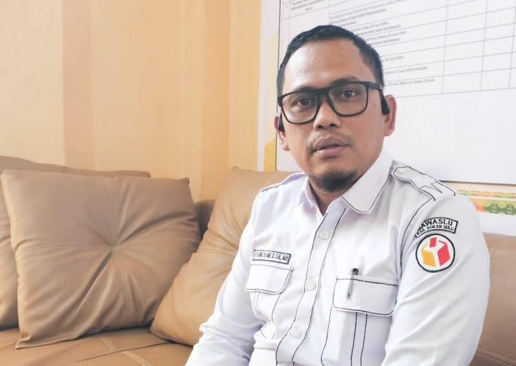 Fajrul Islami Damsir, Ketua Bawaslu Rokan Hulu