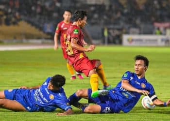 Ferdinand Sinaga Disoraki Suporter PSPS: Kalau Mau Nonton Berkaki Empat Bukan di Stadion