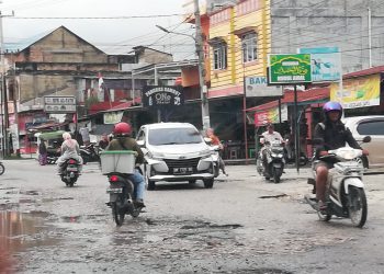 Jalan berlobang di pekanbaru