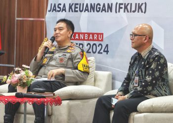 peran industri jasa keuangan