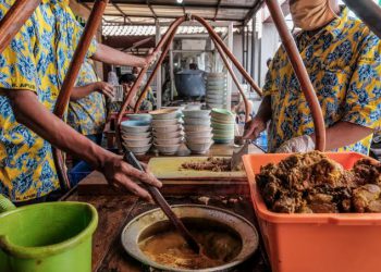 Ini Rekomendasi Tempat Makan Empal Gentong Khas Cirebon