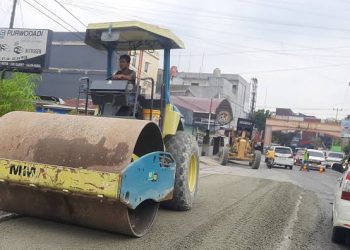 Pemprov Riau Perbaiki Ruas Jalan di Pekanbaru, Target Selesai Oktober