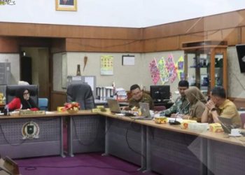 ansus DPRD Riau Rapat Ranperda Pariwisata Bersama Biro Hukum Setda Riau