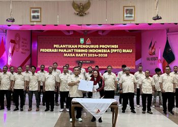 Yenny Wahid Lantik SF Hariyanto Jadi Ketua FPTI Riau