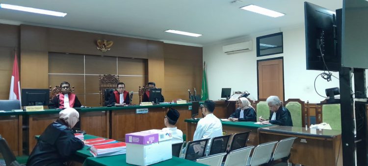 Mantan Ketua PGRI Serang Dituntut 2,5 Tahun Penjara