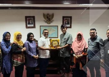 Pansus DPRD Provinsi Riau terhadap Ranperda tentang Penyelenggaraan Pariwisata Berbudaya Melayu di DPRD Provinsi Bali.