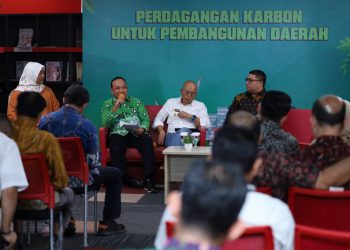 Wakil Bupati Siak Husni Merza saat jadi Keynote Speaker pada Focus Group Discussion (FGD) membahas Potensi Perdagangan untuk pembangunan daerah