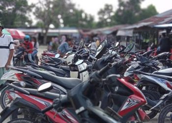 parkir pasar tradisional di Pekanbaru