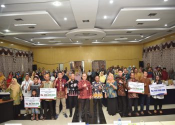 BRK Syariah salurkan Rp 380 jt kepada 3 pelaku usaha mikro kecil menengah (UMKM) pada agenda Sosialisasi dan Edukasi Program Kredit Usaha Rakyat (KUR)