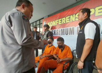 Polda Riau Tangkap Pelaku Pencurian Modus Pecah Kaca Mobil