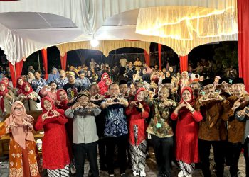 Pedagang Bakso Dukung Agung-Markarius di Pilwako Pekanbaru