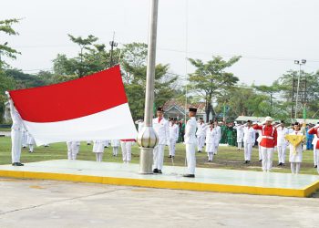 Upacara peringatan Kemerdekaan Republik Indonesia di Riau Kompleks PT RAPP pada Sabtu (17/8/2024) berlangsung khidmat.