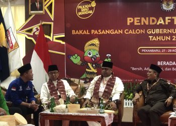 Agung Nugroho Temani Nasir-Wardan Daftar di KPU Riau, Tepis Isu Keretakan