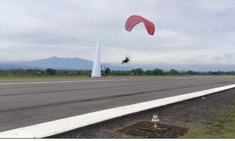 Atlet Paramotor Riau Sumbangkan Medali Perak pada PON XXI Aceh-Sumut