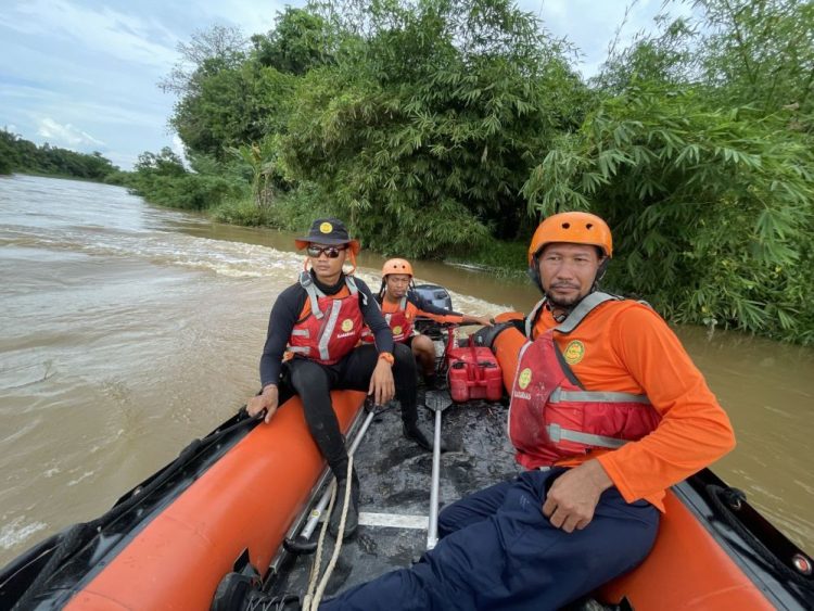 Anak tenggelam di sungai sail