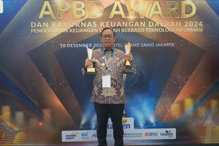 Pemprov Riau Raih 2 Penghargaan pada APBD Award 2024