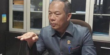 DPRD Tegaskan Satpol PP Segera Tertibkan Tiang Reklame Tak Berizin di Pekanbaru