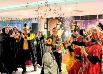 Meriah! 1001 Night New Year Celebration di KHAS Pekanbaru Hotel Pukau Tamu