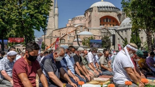 Salat Jumat di Hagia Sophia