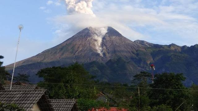 Gunung merapi