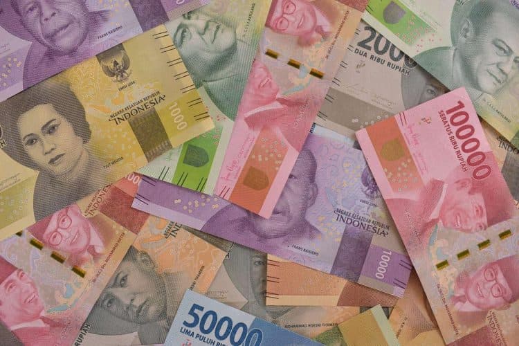 kondisi ekonomi indonesia, rupiah menuat terhadap dolar as, realisasi apbd