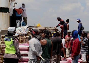 pasar logistik dumai