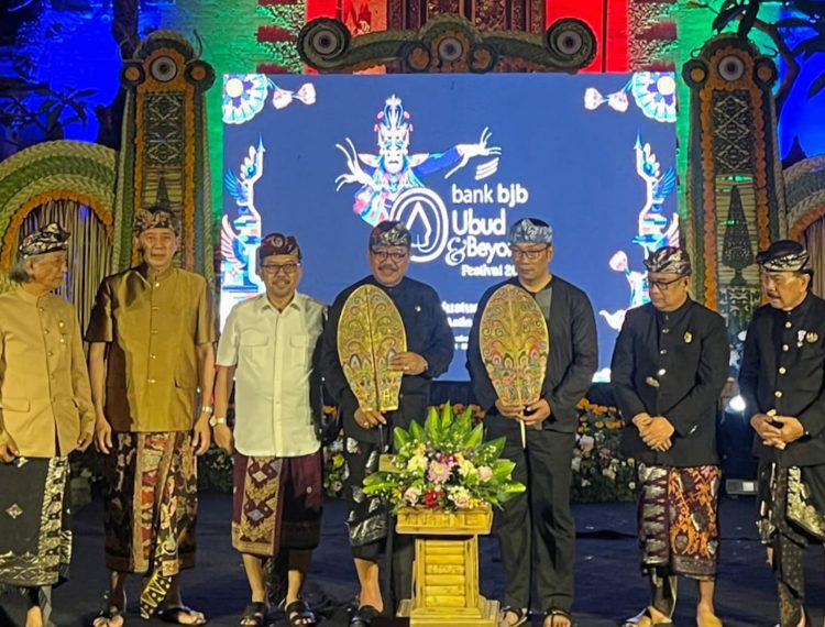 Gubernur Jawa Barat Ridwan Kamil bersama Wakil Gubernur Bali Tjokorda Oka Artha Ardhana Sukawati akan menghadiri kegiatan yang berlangsung pada 24 – 28 Agustus 2022 di Lapangan Astina Ubud, Bali