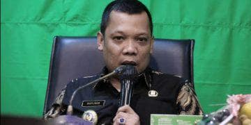 apbd pekanbaru, membatalkan kenaikan tarif parkir