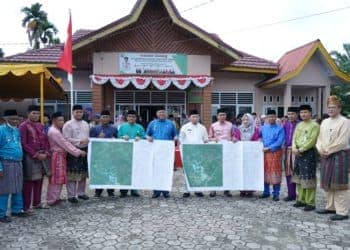 Bupati Siak Alfedri Minta Petugas Bersikap Sopan dan Menghadirkan Senyum Kepada Masyarakat