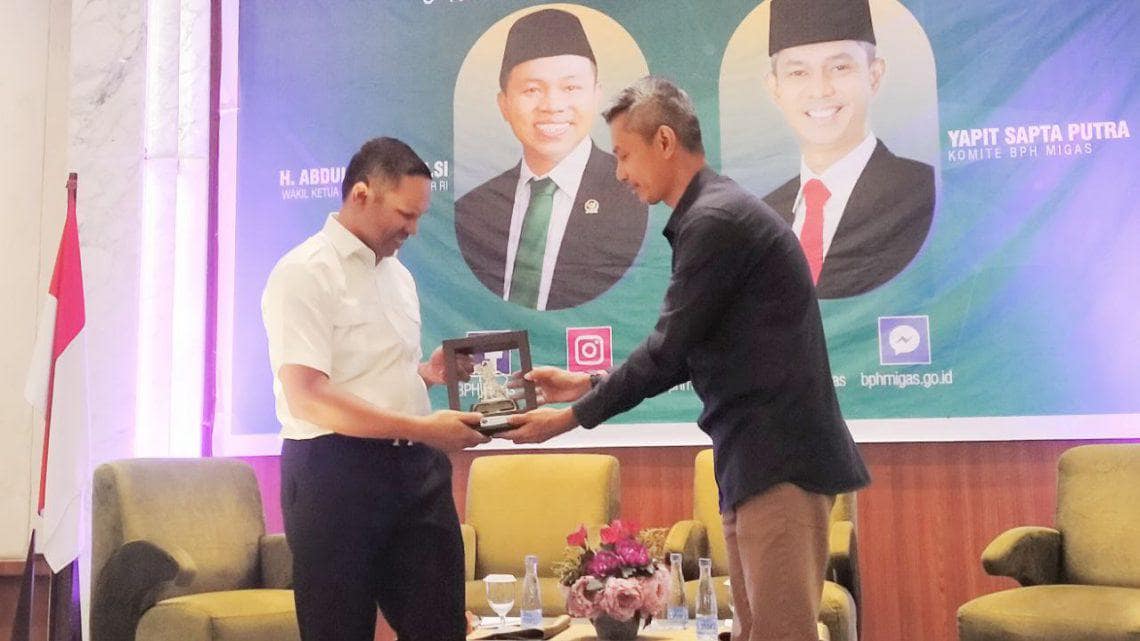 distribusi bbm di wilayah pesisir