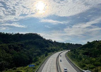 tol pekanbaru - dumai tumbuh