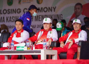 Gubernur Riau Syamsuar saat acara penutupan Porprov Riau 2022 di Kuansing.