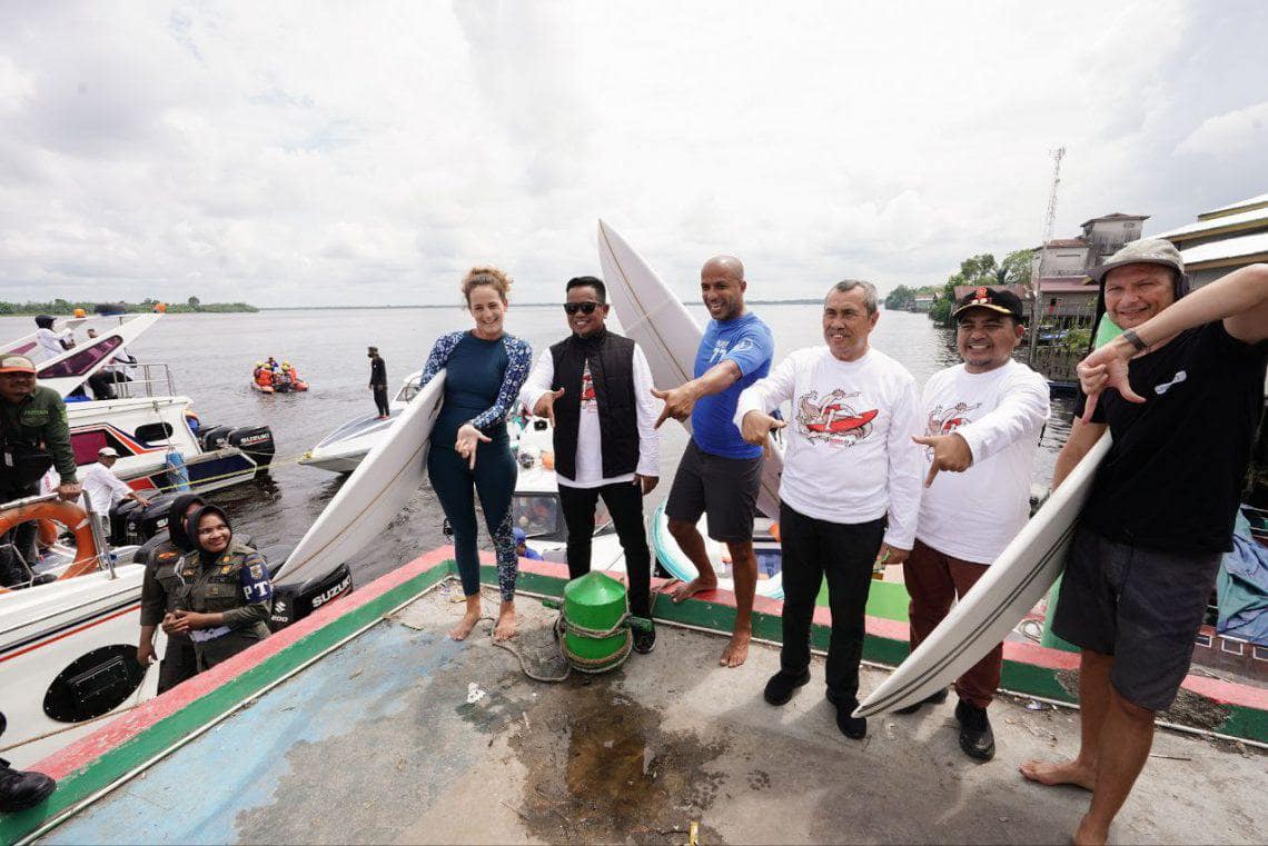 gelombang bono teluk meranti