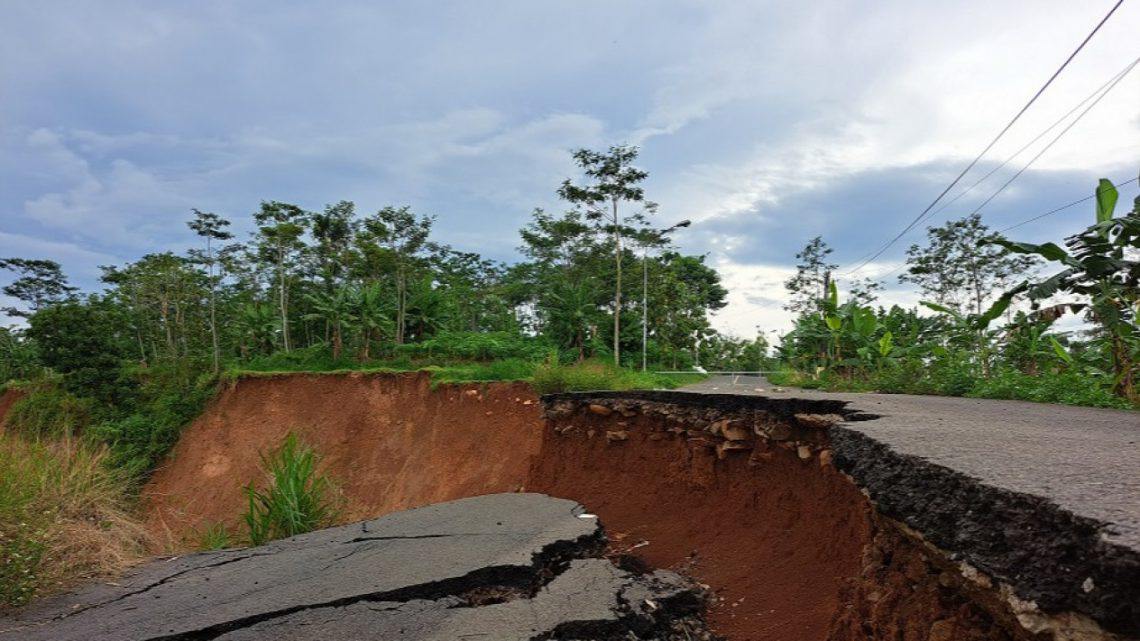 titik rawan longsor di Riau