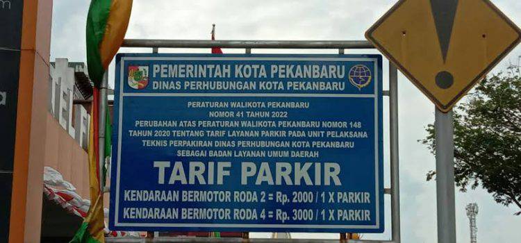 Tarif Parkir di Pasar Tradisional Pekanbaru Kembali Rp1000