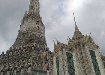 Wat arun bangkok thailand