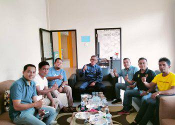 Camat Hulu Kuantan, coffe morning di Kantor Kecamatan Hulu Kuantan bersama para awak media, Jumat (03/02/2023) pagi.