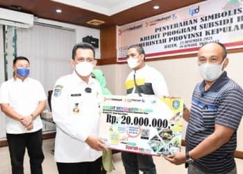 Pinjaman subsidi bunga nol persen yang disalurkan Bank Riau Kepri (BRK) kepada pelaku UMKM di Kepri (04/01/23)