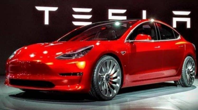 mobil listrik tesla