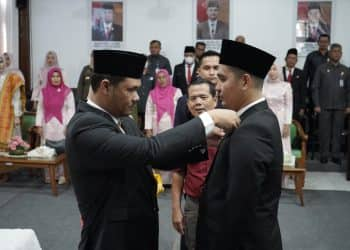 Aldiko Putra dilantik menjadi PAW Anggota DPRD Kab Kuansing periode 2019-2024