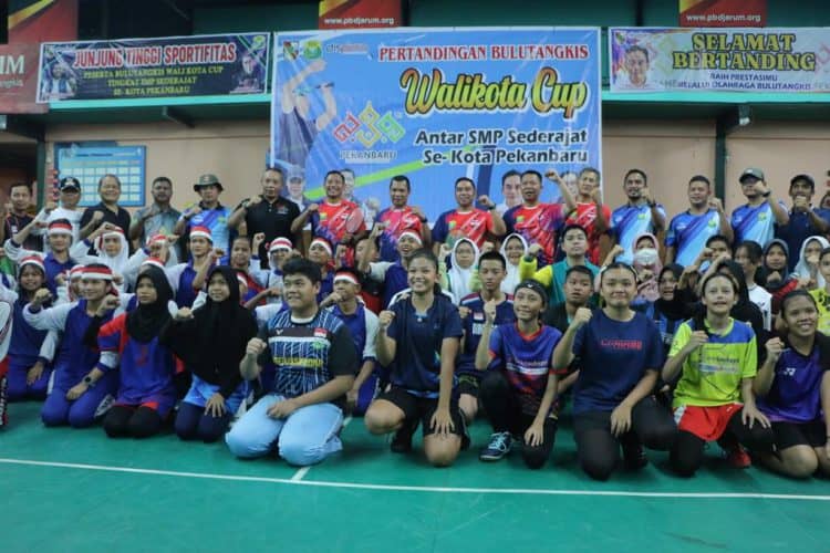 17 Klub Badminton Tingkat SMP Bertarung di Piala Wali Kota Pekanbaru